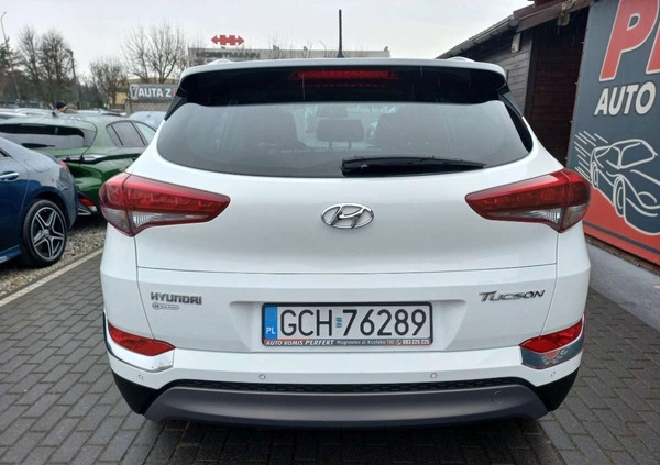 Hyundai Tucson cena 69900 przebieg: 109000, rok produkcji 2017 z Węgorzewo małe 301